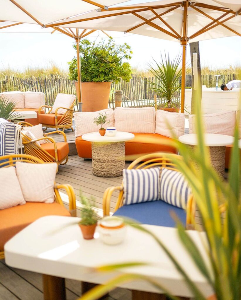 Gourmet plating of a fresh Mediterranean course at Bagatelle Saint-Tropez