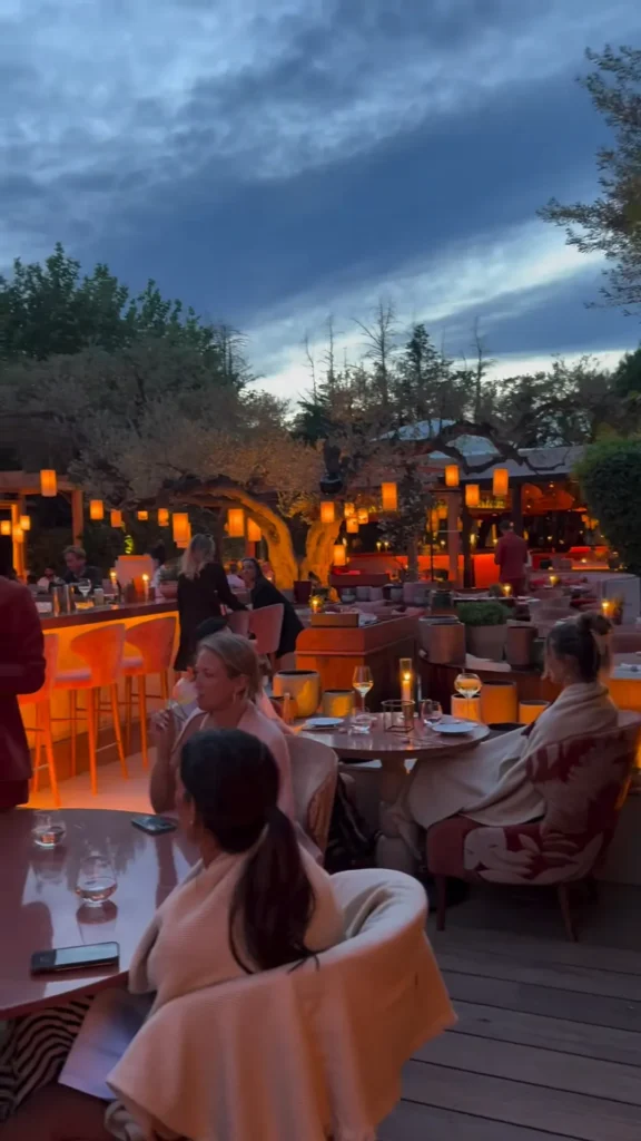 Luxury dining atmosphere at Kinugawa Ramatuelle