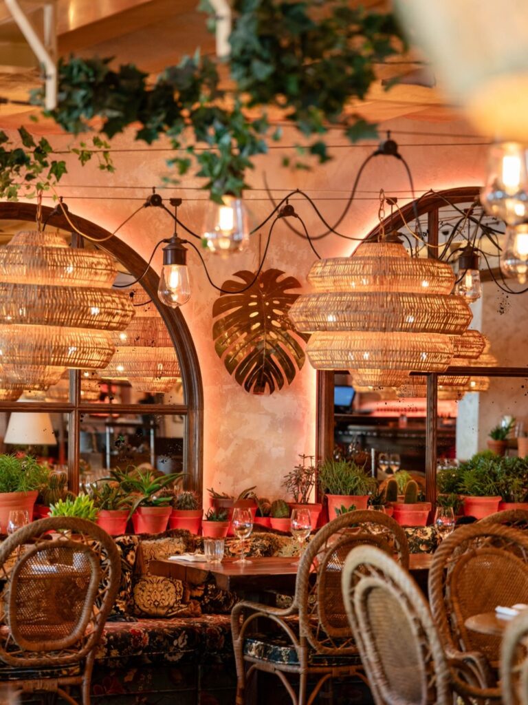 Floral interior decor at Le Café Saint-Tropez