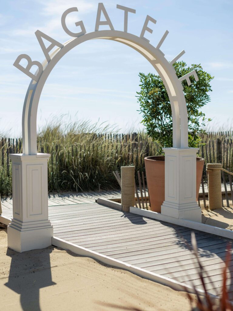 Pure Saint-Tropez venue ambiance