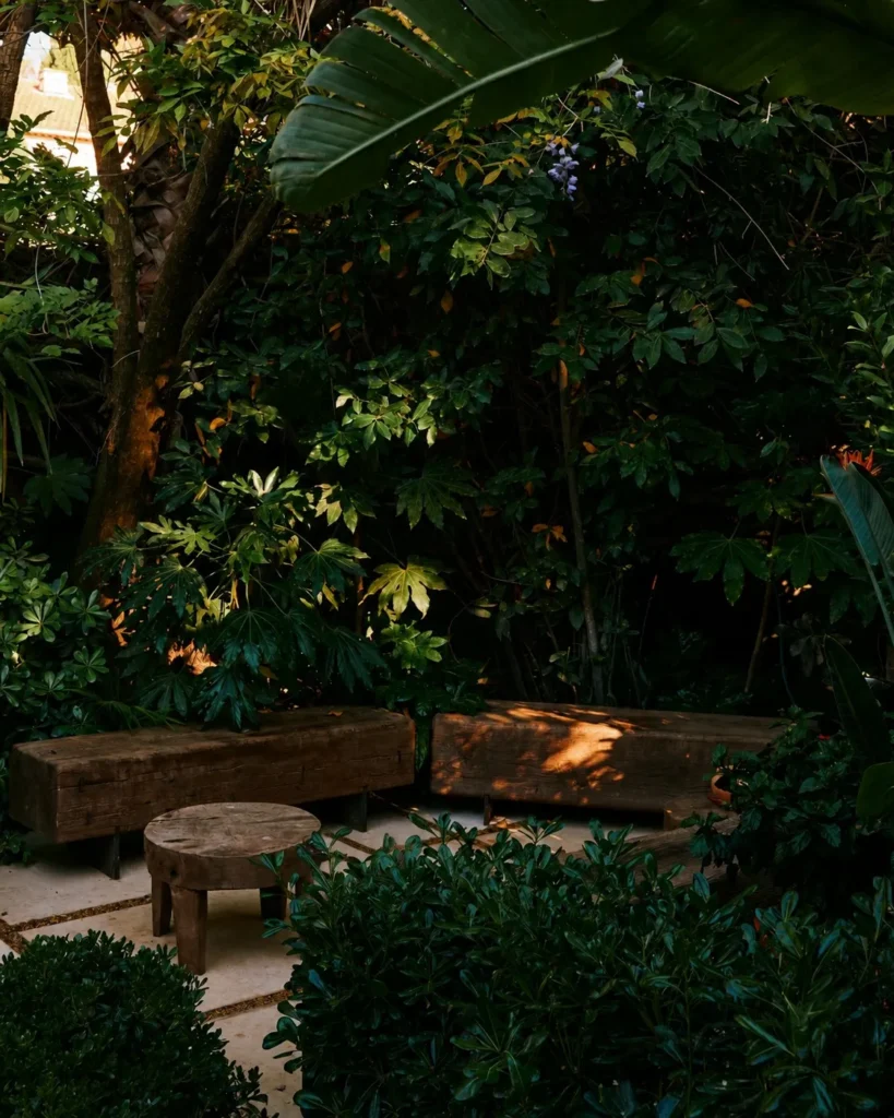 Garden lounge seating at Salama Saint-Tropez