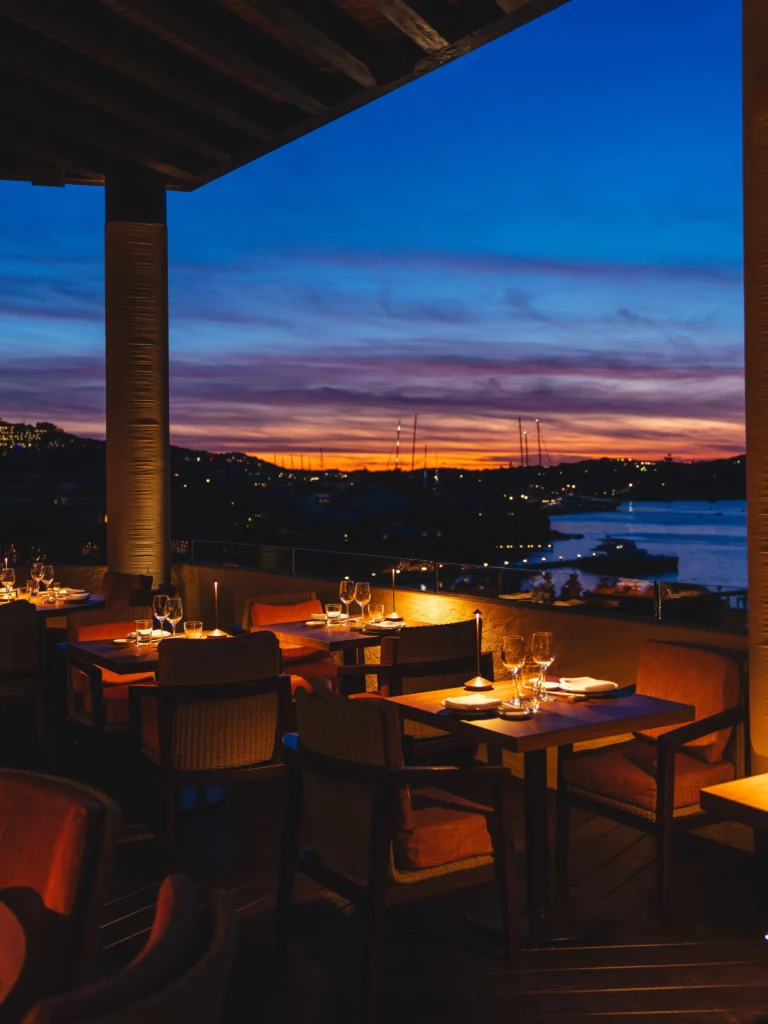 Night entrance illuminated at Zuma Porto Cervo