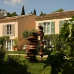 Garden sculpture at Hôtel Lou Pinet Saint-Tropez