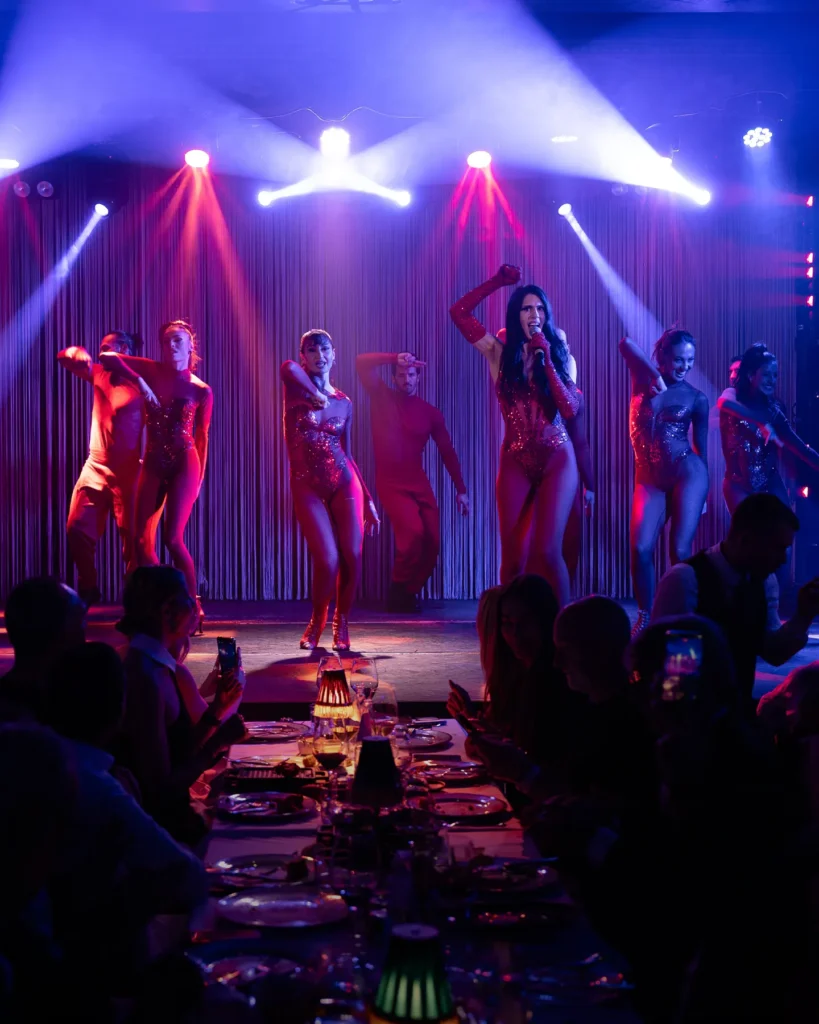 Live entertainment and dancers at El Porteño Prohibido