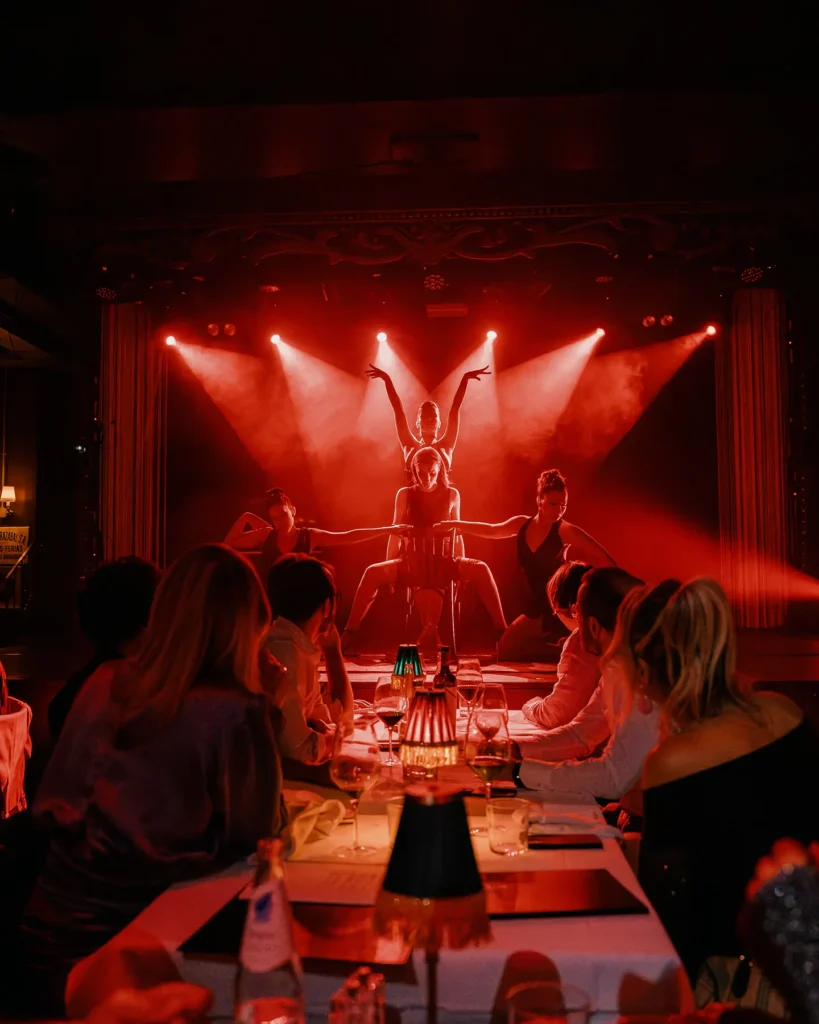 Live stage performance during dinner at El Porteño Prohibido