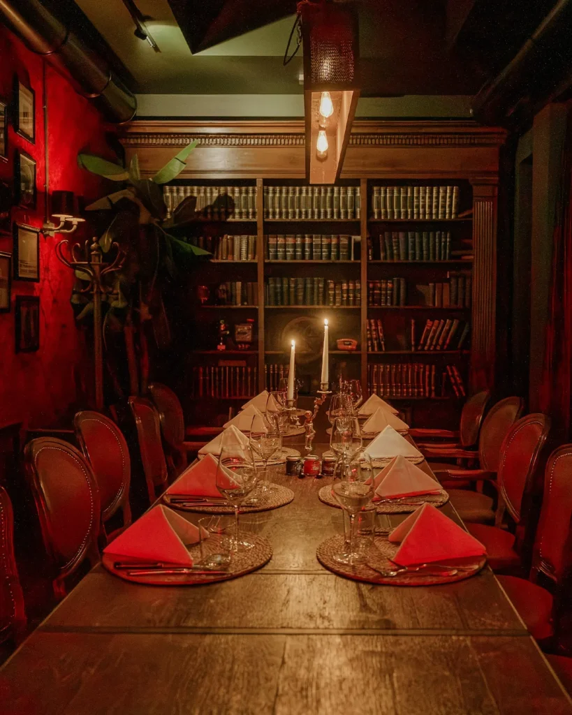 Candlelit private dining table at El Porteño Prohibido
