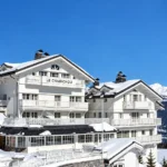 Snow-covered exterior of Le Chabichou Courchevel
