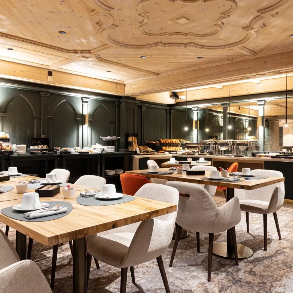 Elegant dining room at Le Chabichou Courchevel
