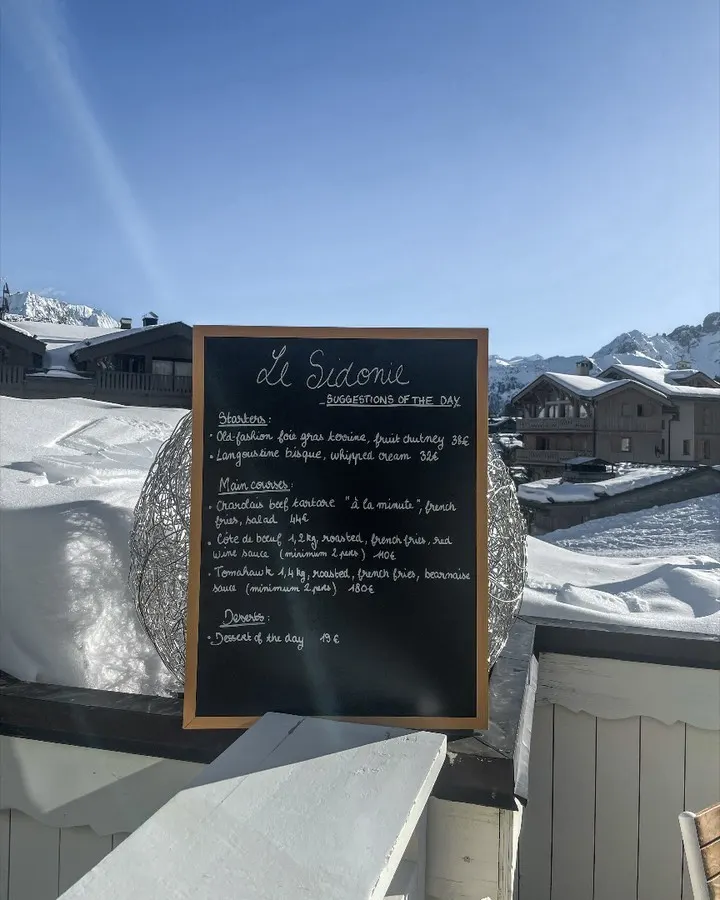 Snowy outdoor terrace at Le Chabichou Courchevel