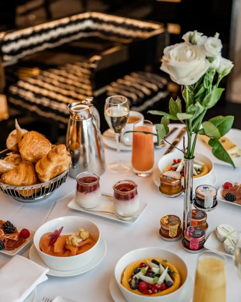 Elegant breakfast spread served at the Prince de Galles Paris
