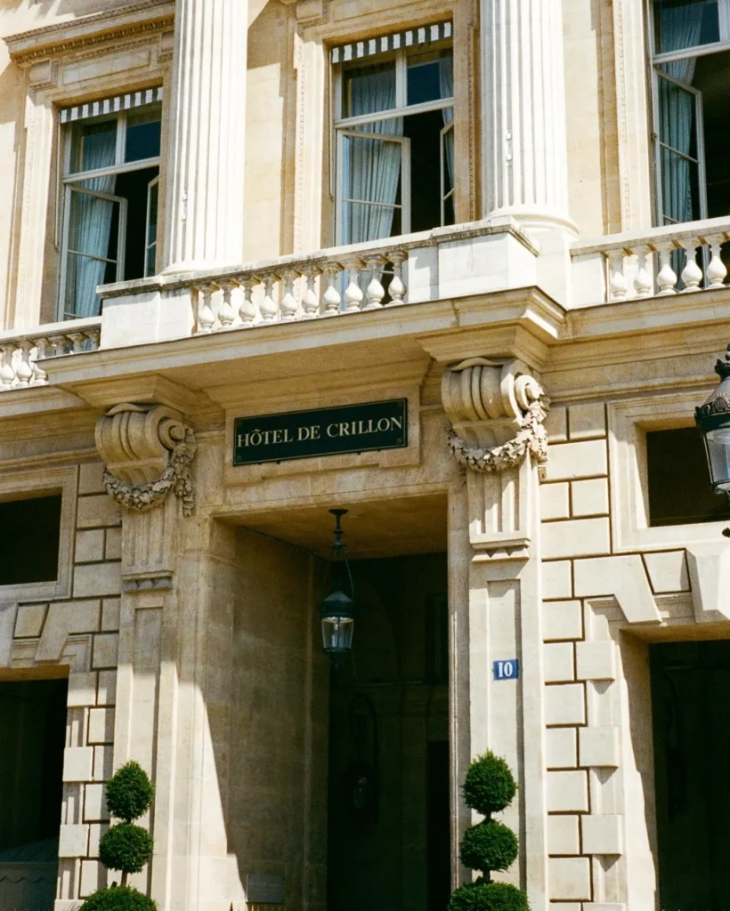 Historic entrance of Rosewood Hôtel de Crillon Paris with a decorative stone facade